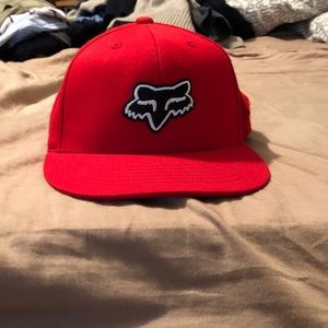 Men’s fitted Fox hat